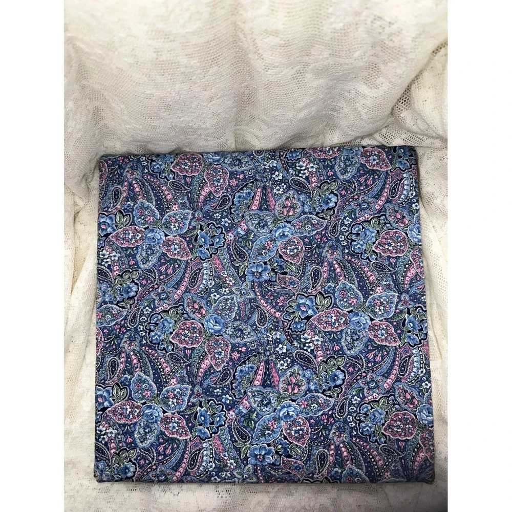 Vintage Handmade Quilted Fabric Cat Wall‎ Hanging Paisley Floral 11x11 Heart